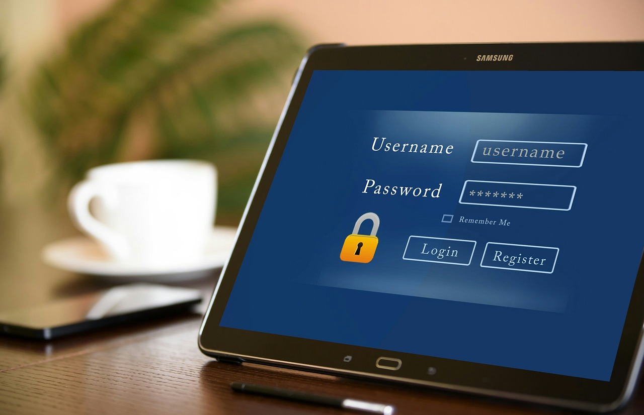 Effective Use of Password Managers to Mitigate Breach Risks